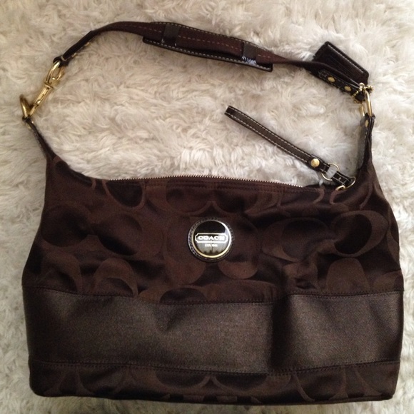 Coach purse in chocolate