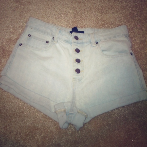 Washed high waisted shorts ◻️🔵◻️🔵