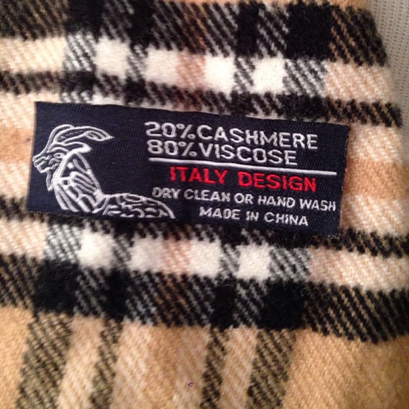 Plaid Scarf! - Picture 2 of 2