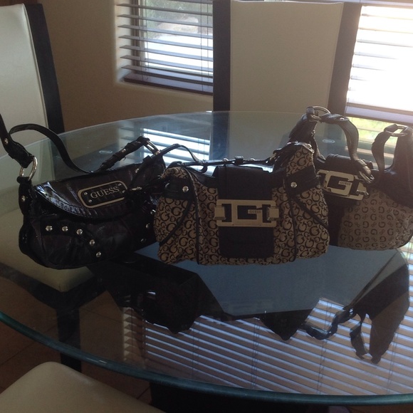 3 Guess purses all for $50 - Picture 2 of 4