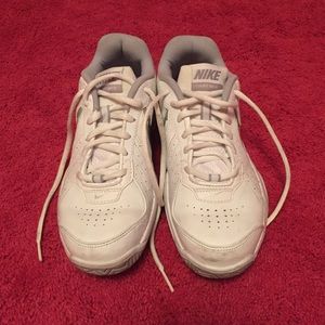 Nike tennis sneakers
