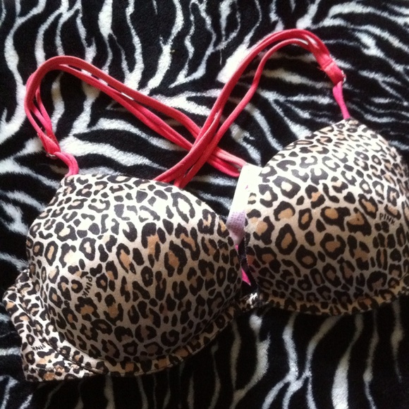 PINK push-up bra