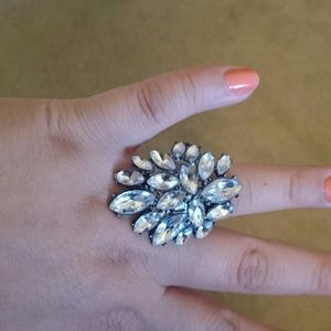 Abstract flower diamond ring