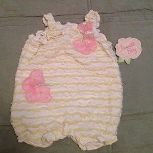Nannette Baby girl 3/6 months NWT
