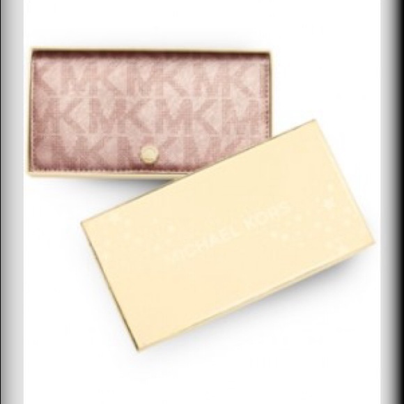 SOLD! OFFERS? Michael Kors Metallic Pink Wallet