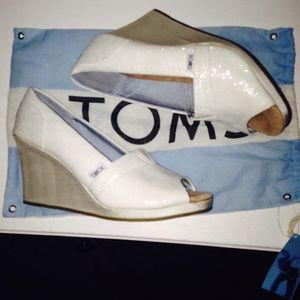 Ivory wedding Toms