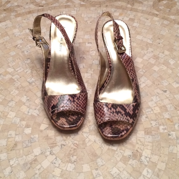 Anne Klein Snakeskin Heels in size 6