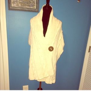 Ivory hand knit shawl