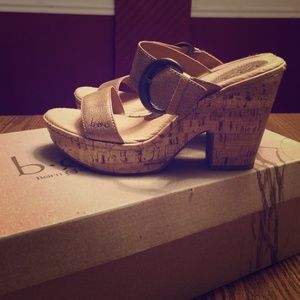 Boc Elula gold sandal