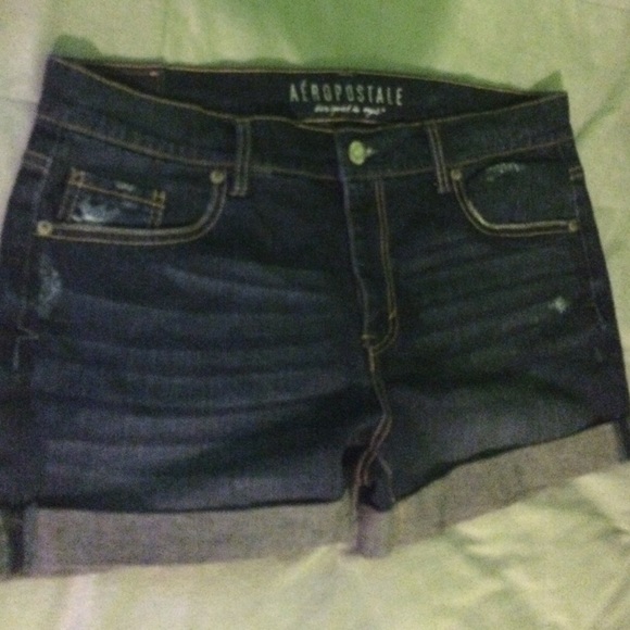 Denim shorts from Aèropostale in NYC