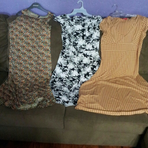 3 ladies comfy dresses Bundled - Picture 2 of 4