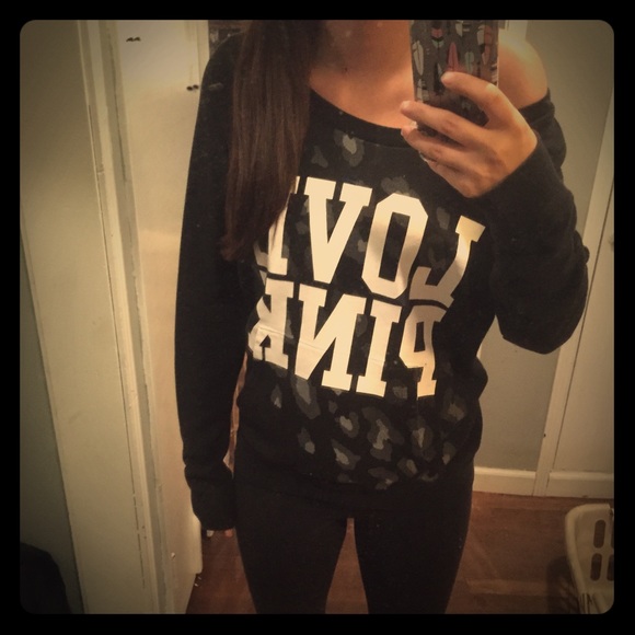 Victoria's Secret Cheetah Sweatshirt! ❤️❤️❤️