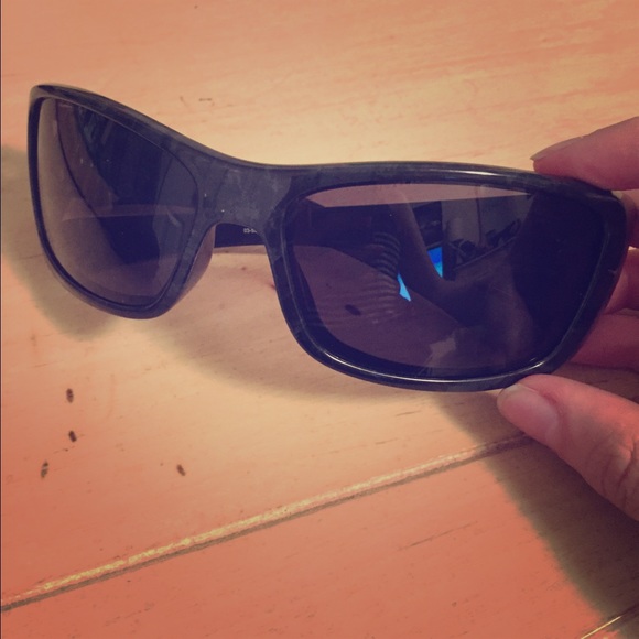 Authentic Men's Oakley Sunglasses
