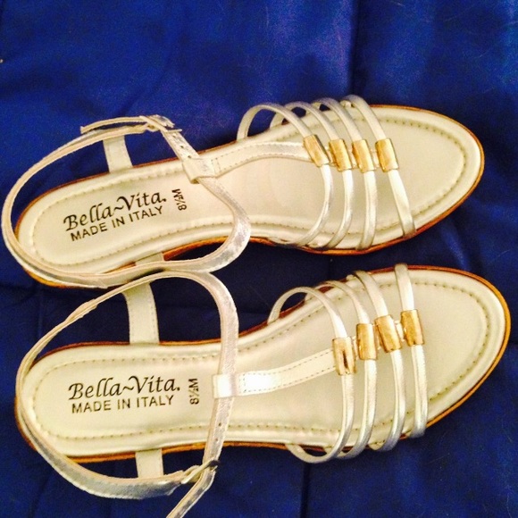 Silver platforms. - Picture 2 of 3