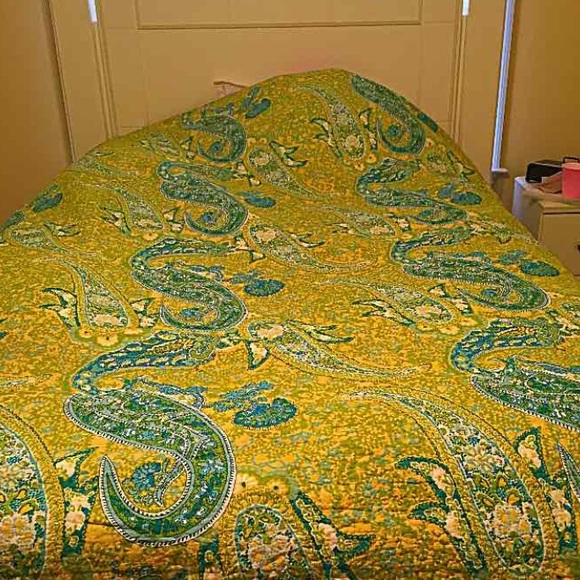 Paisley Queen Bedding