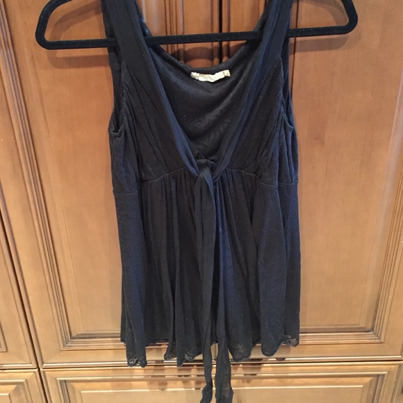 Black sleeveless top