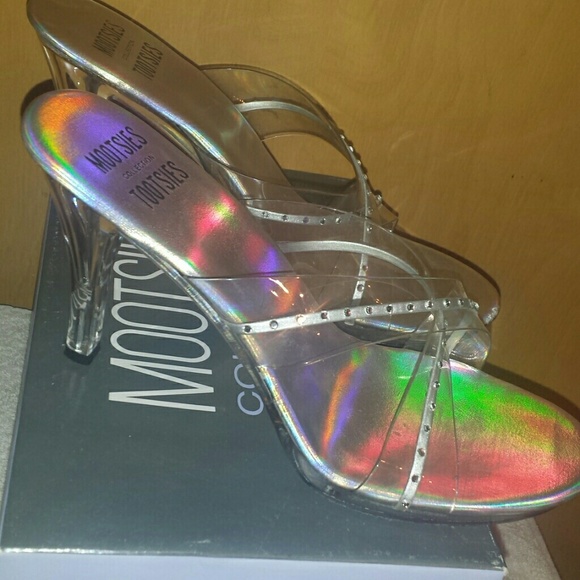 Clear heel shoes