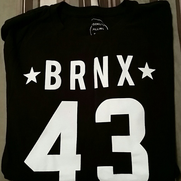 Tops - Aero Brooklyn calling tshirt xxl