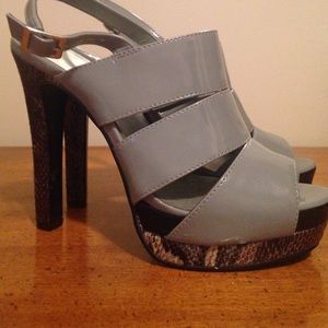 Jessica Simpson grey heels