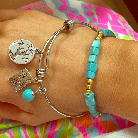 Handmade Turquoise + Gold Stretchy Bracelet