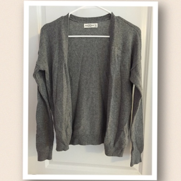 Gray open front cardigan.