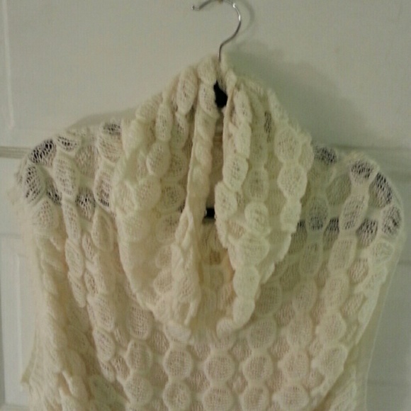 Sweater - Picture 3 of 3