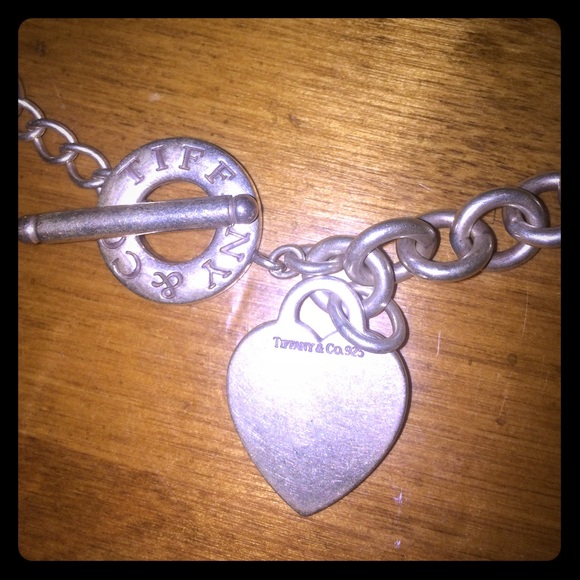 Tiffany and co. Heart tag 16"