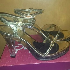 Clear heel sandal