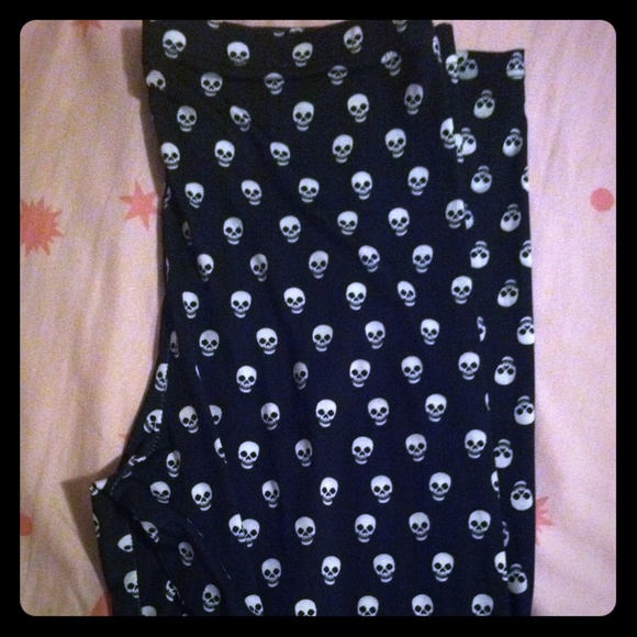 skull leggings