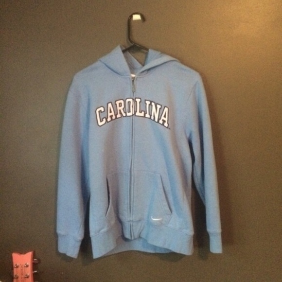Carolina Tarheels zip up hoodie