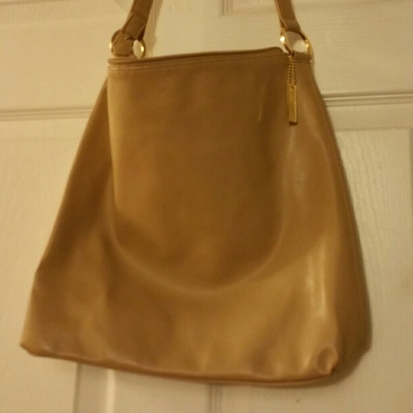 Light camel soft leather bag