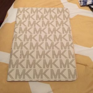 Michael Korrs iPad 2 case