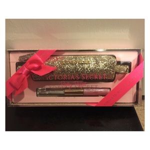 Perfume and lipgloss