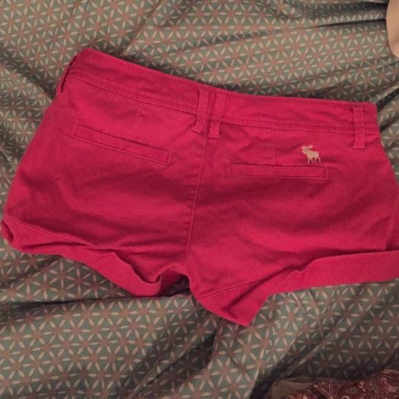 Pink shorts - Picture 3 of 3