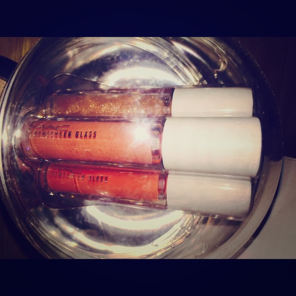 Mac lipglosses limited