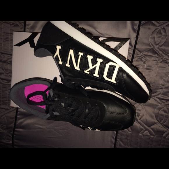 Dkny jete logo varsity soft calf leather sneakers