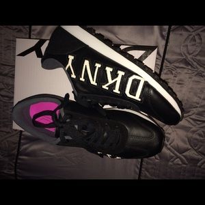 Dkny jete logo varsity soft calf leather sneakers