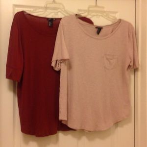 🎀2 tops! One price!  Must go!