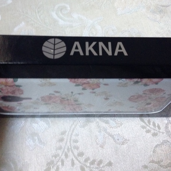 Akna case - Picture 2 of 3