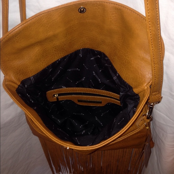 ❌SOLD❌NWT Festival Boho Fringe Bag Chestnut - Picture 3 of 4