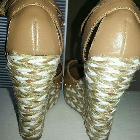 Just Fab Wedges Size 7M color TAN - Picture 2 of 3