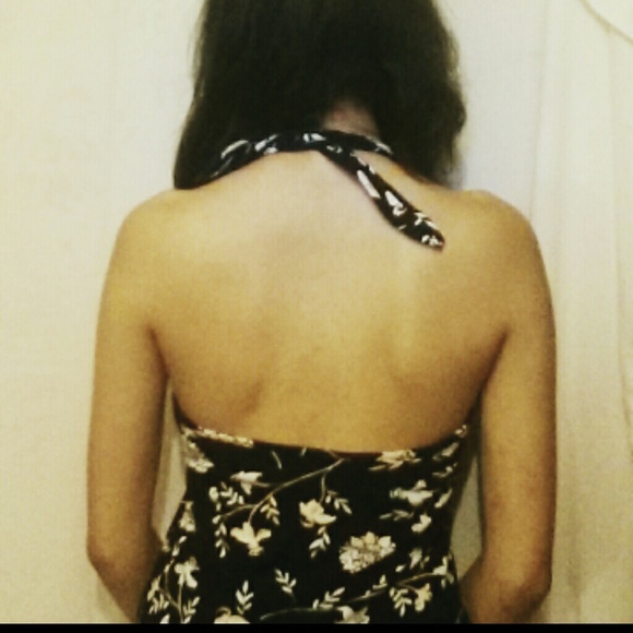 halter top - Picture 3 of 3