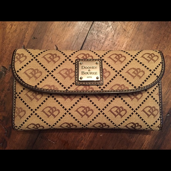 Authentic Dooney & Bourke Wallet