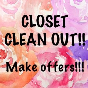 🎉Cleaning out the closet and need room! 🎉
