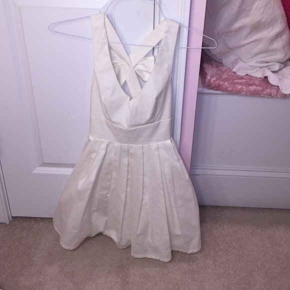 Dress - Picture 2 of 3