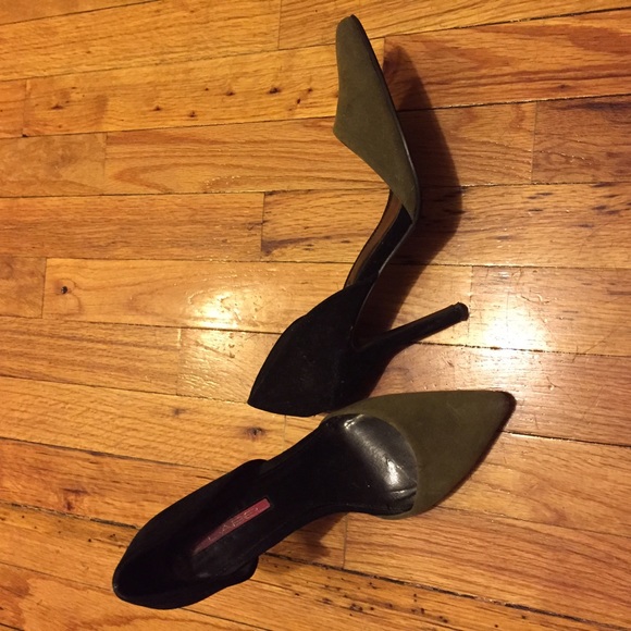 Moss Green and black D'orsay heels