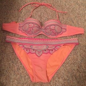 Cute 2 piece VS bikini