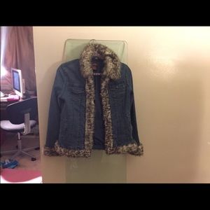 Denim jacket with fur