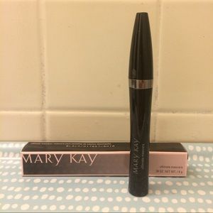 Bundle Mary Kay Black Eyeliner, Neutral Lip Liner