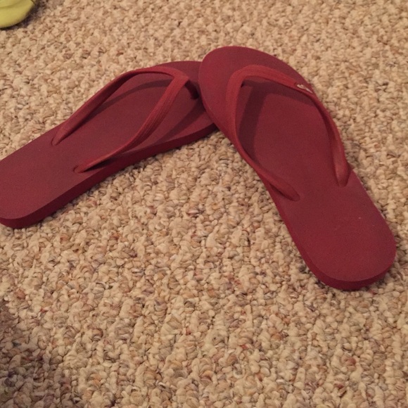 Hollister flip flops